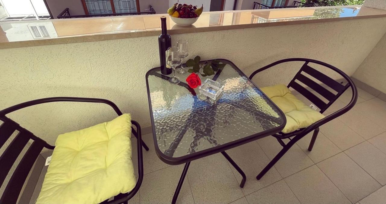 בודווה Apartmani Agi מראה חיצוני תמונה